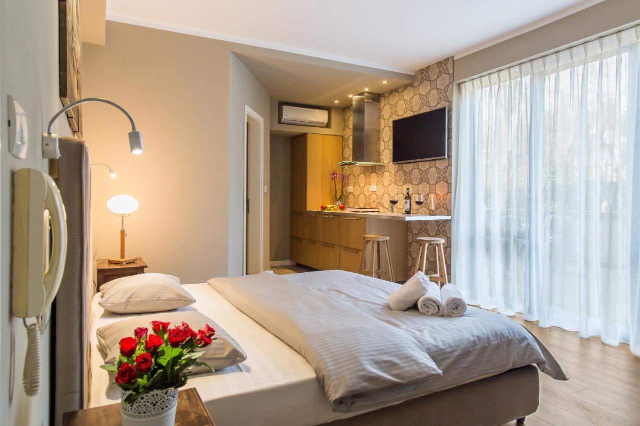 Appartement One Love Metropolitan Gardens Studio II à Bucarest Extérieur photo